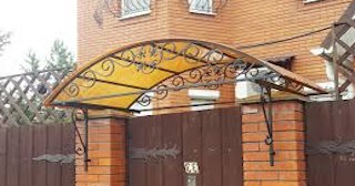 Навесы над калиткой - монтаж в Саранске от НавесыСрн | от 1795 рублей
